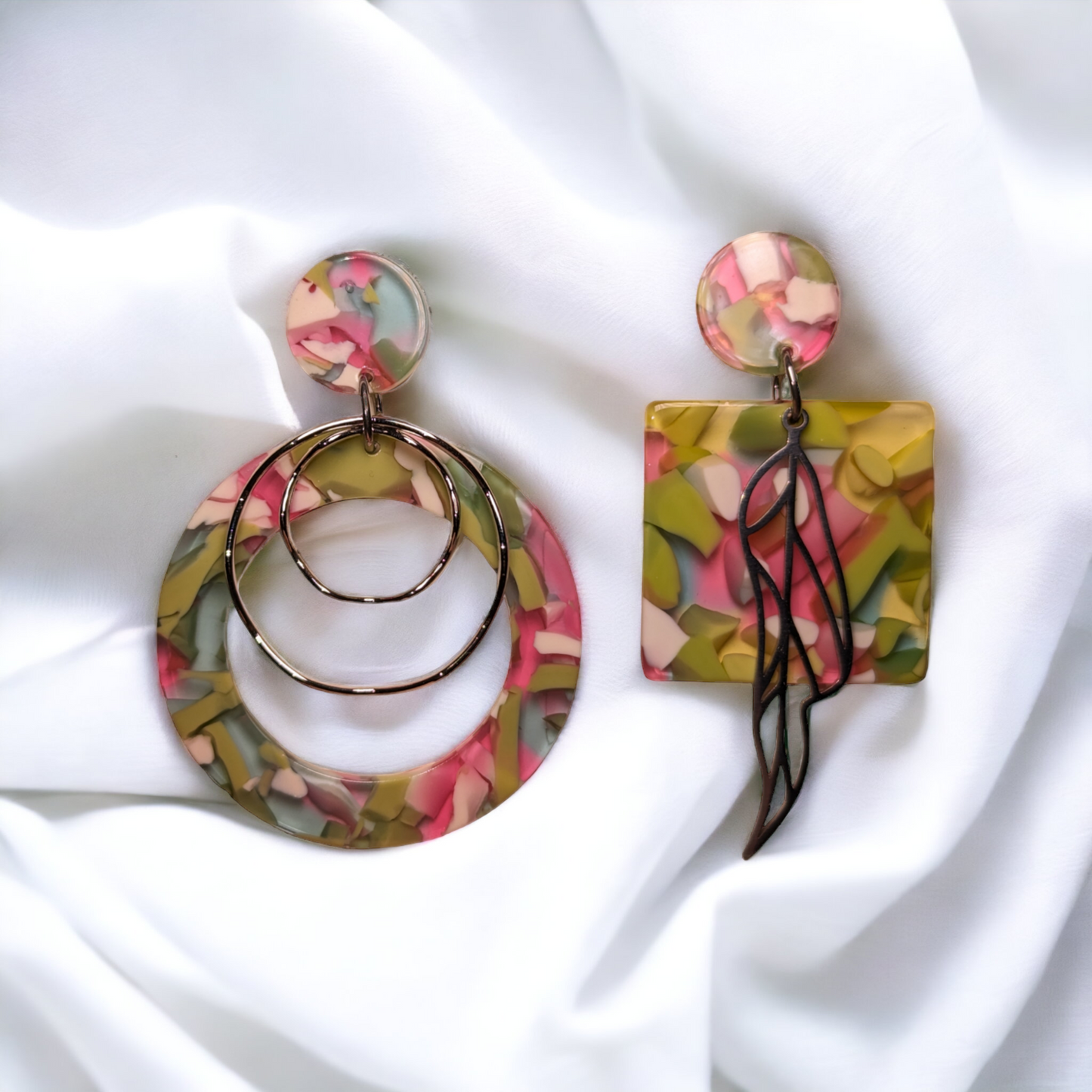 Boucles d'oreilles asymétriques