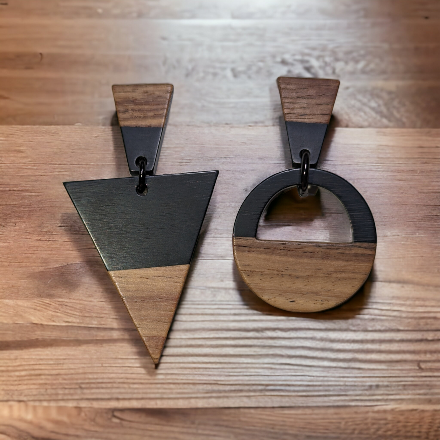 Boucles d'oreilles asymétriques