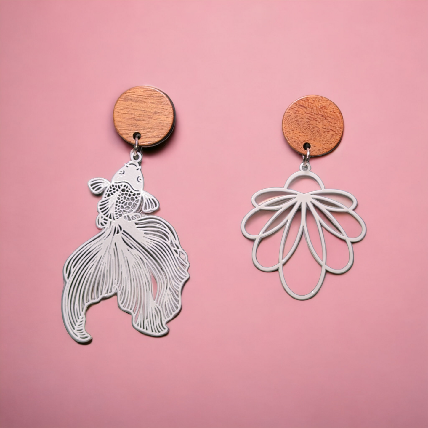 Boucles d'oreilles asymétriques