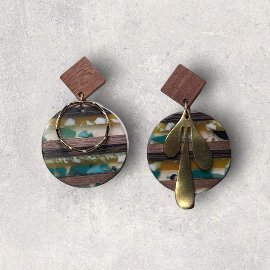 Boucles d'oreilles asymétriques