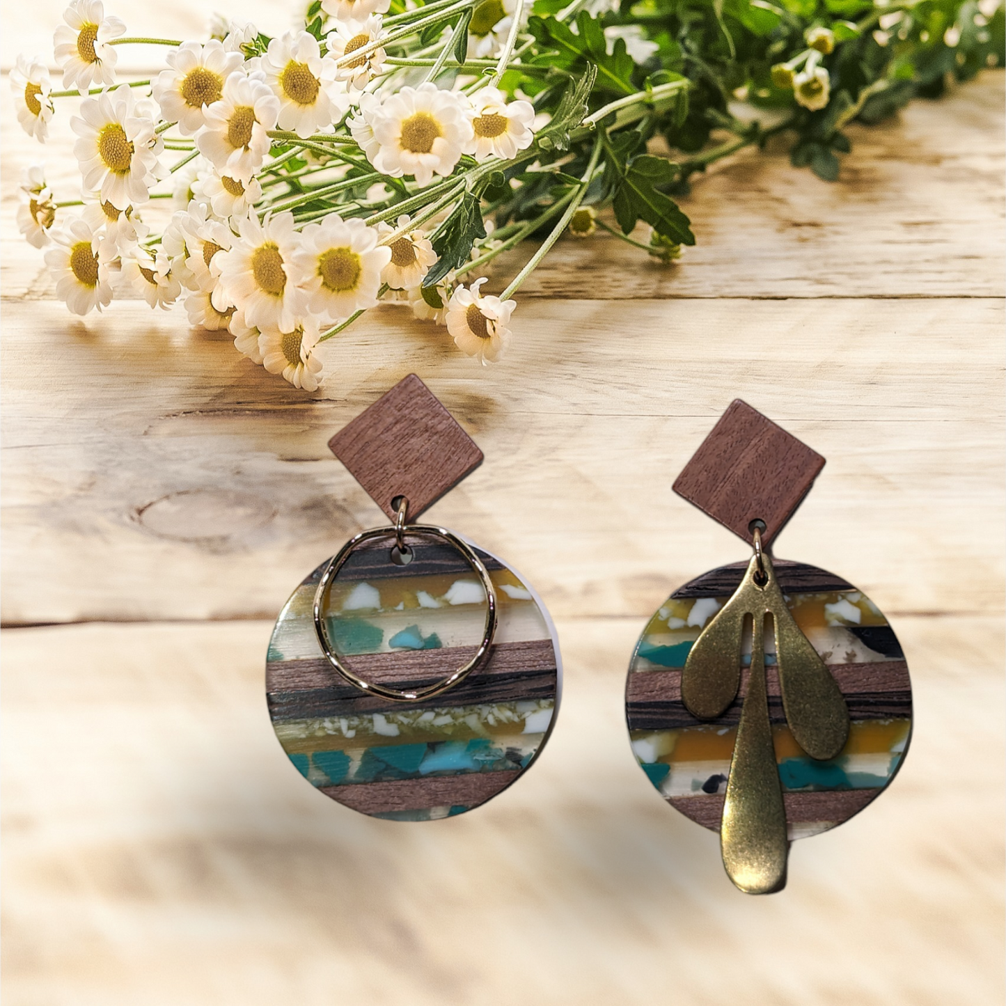 Boucles d'oreilles asymétriques