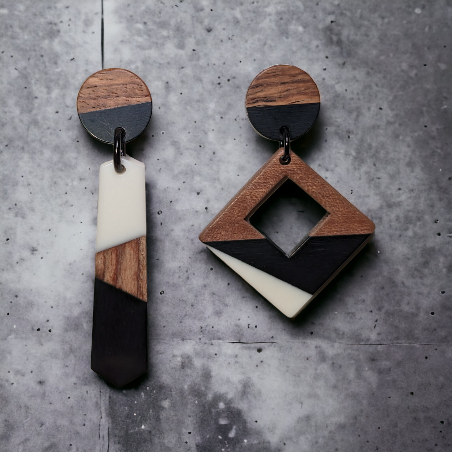 Boucles d'oreilles asymétriques