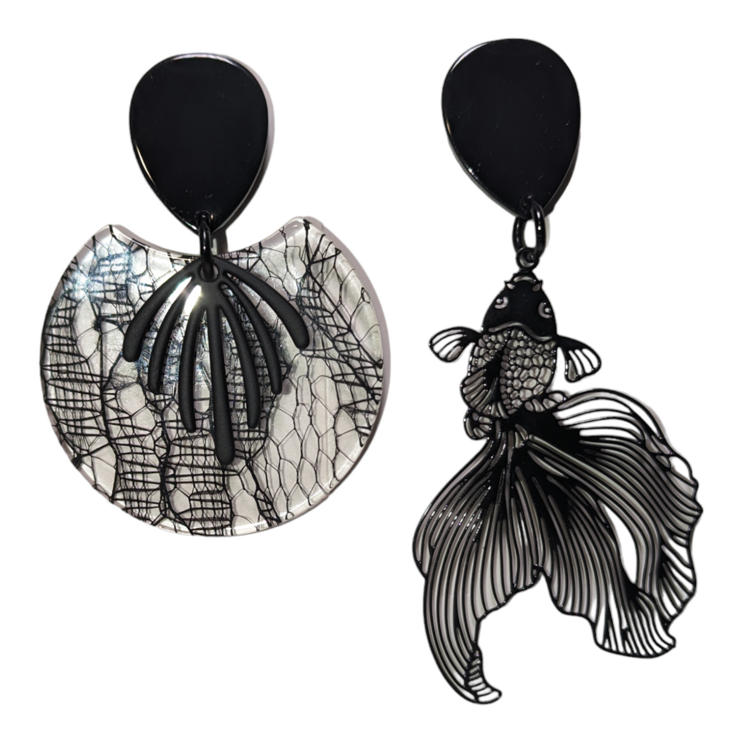 Boucles d'oreilles asymétriques