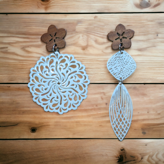 Boucles d'oreilles asymétriques