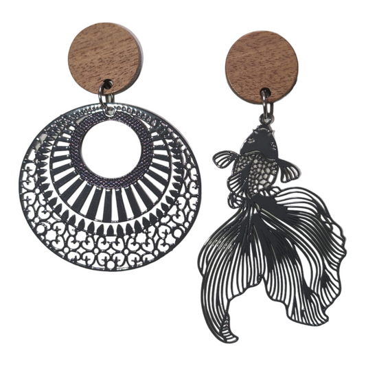 Boucles d'oreilles asymétriques